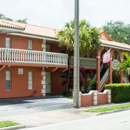 Gables Inn Miami Exterior foto