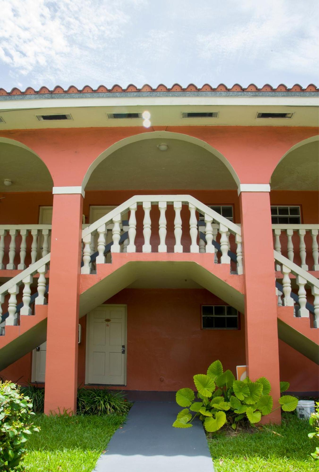 Gables Inn Miami Exterior foto