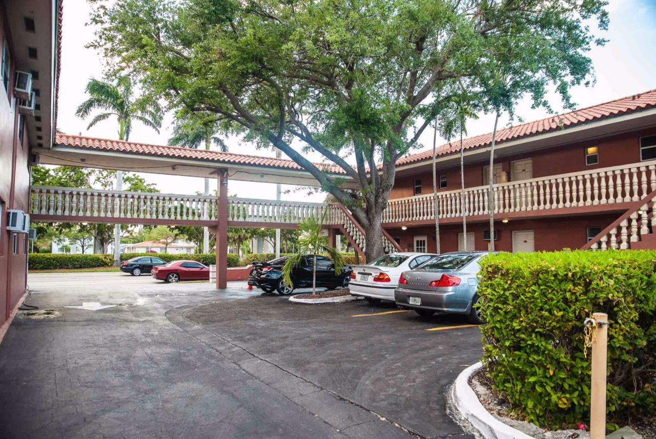 Gables Inn Miami Exterior foto